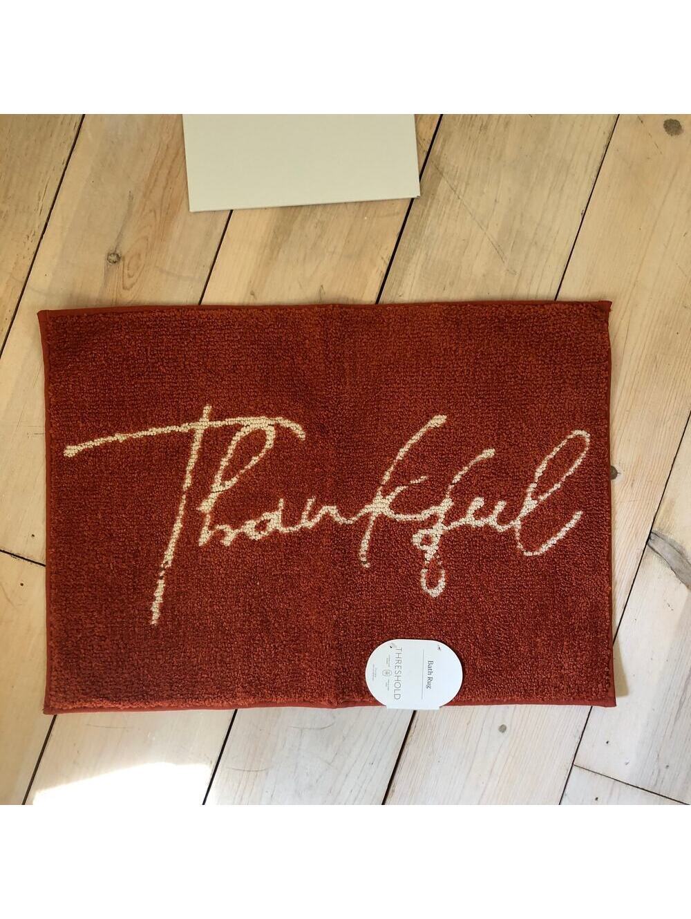 Threshold NWT Thankful Bath Rug Rust 17"x24"